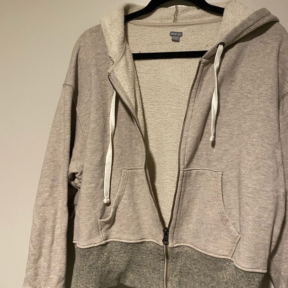 Beige Tan AERIE Zip Up Sweater Mint condition - Picture 3 of 4